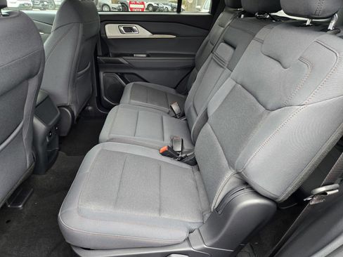 New 2026 Ford Explorer Active RWD image 6