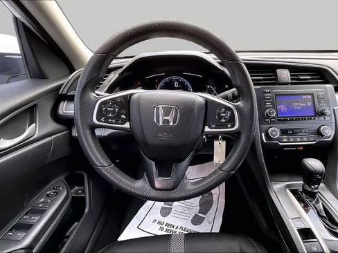 Used 2020 Honda Civic LX image 6