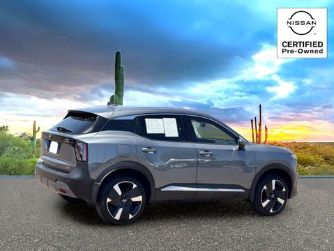 Certified 2025 Nissan Kicks SR FWD image 5