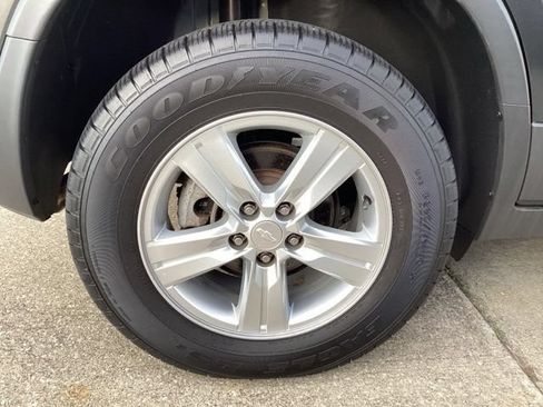 Used 2020 Chevrolet Trax LS w/ Tint and Cruise Package AWD/4WD image 7