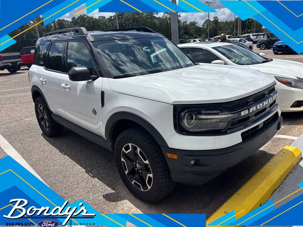 Used 2023 Ford Bronco Sport Outer Banks w/ Tech Package AWD/4WD image 1