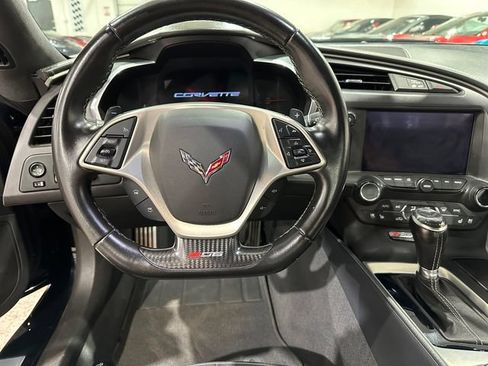 Used 2017 Chevrolet Corvette Z06 RWD image 13