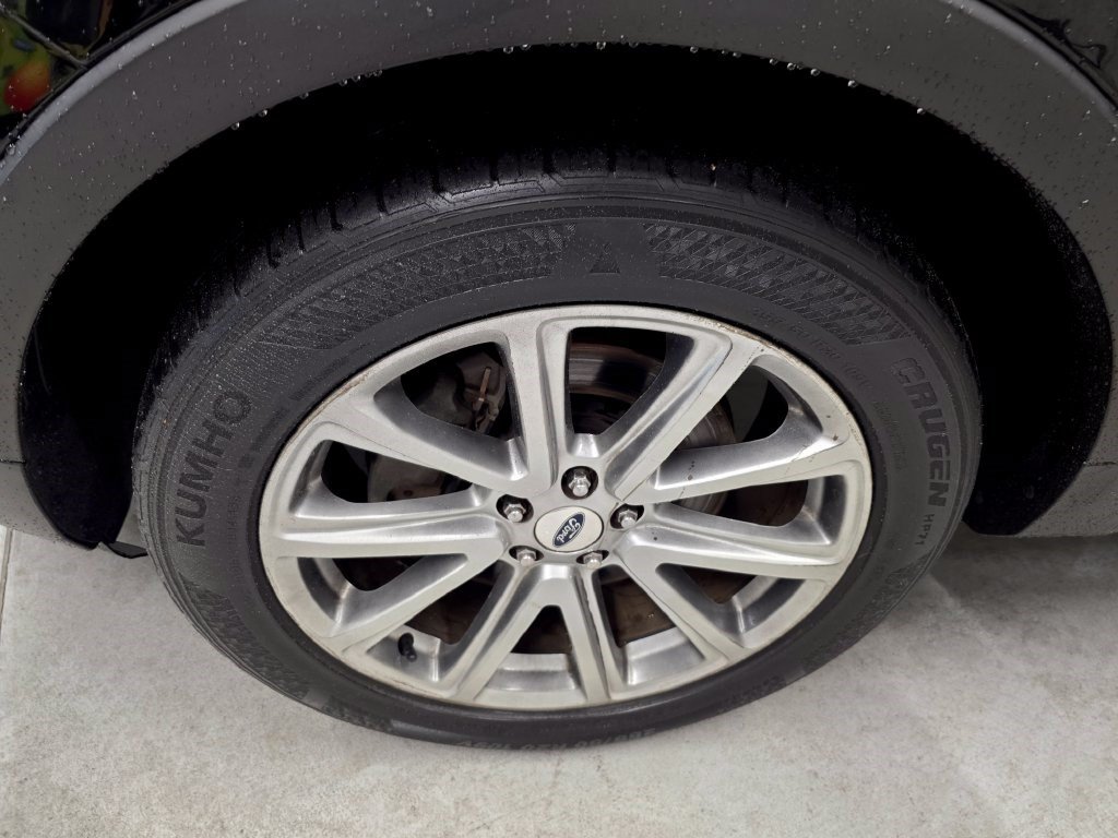 Used 2016 Ford Explorer Limited w/ Equipment Group 301A FWD image 9