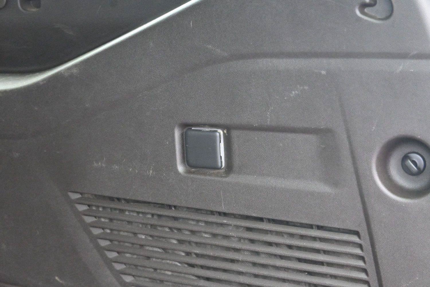 Used 2023 Chevrolet Suburban LS AWD/4WD image 11