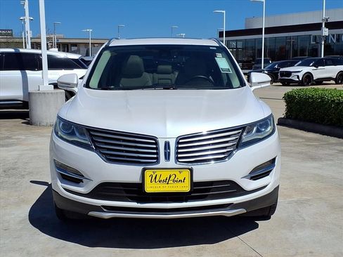 Used 2018 Lincoln MKC Reserve w/ Lincoln MKC Climate Package image 6