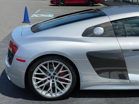 Used 2017 Audi R8 V10 AWD/4WD image 19