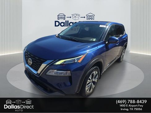 Used 2021 Nissan Rogue SV image 2