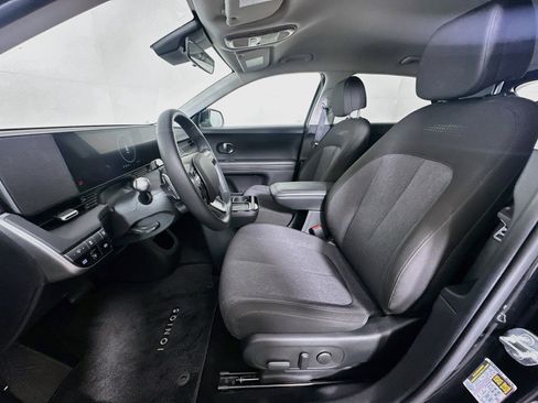 Used 2025 Hyundai Ioniq 5 SE RWD image 13