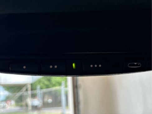 Used 2004 Chevrolet SSR w/ Preferred Equipment Group image 35