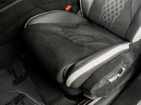 Used 2024 Lamborghini Urus Performante image 33