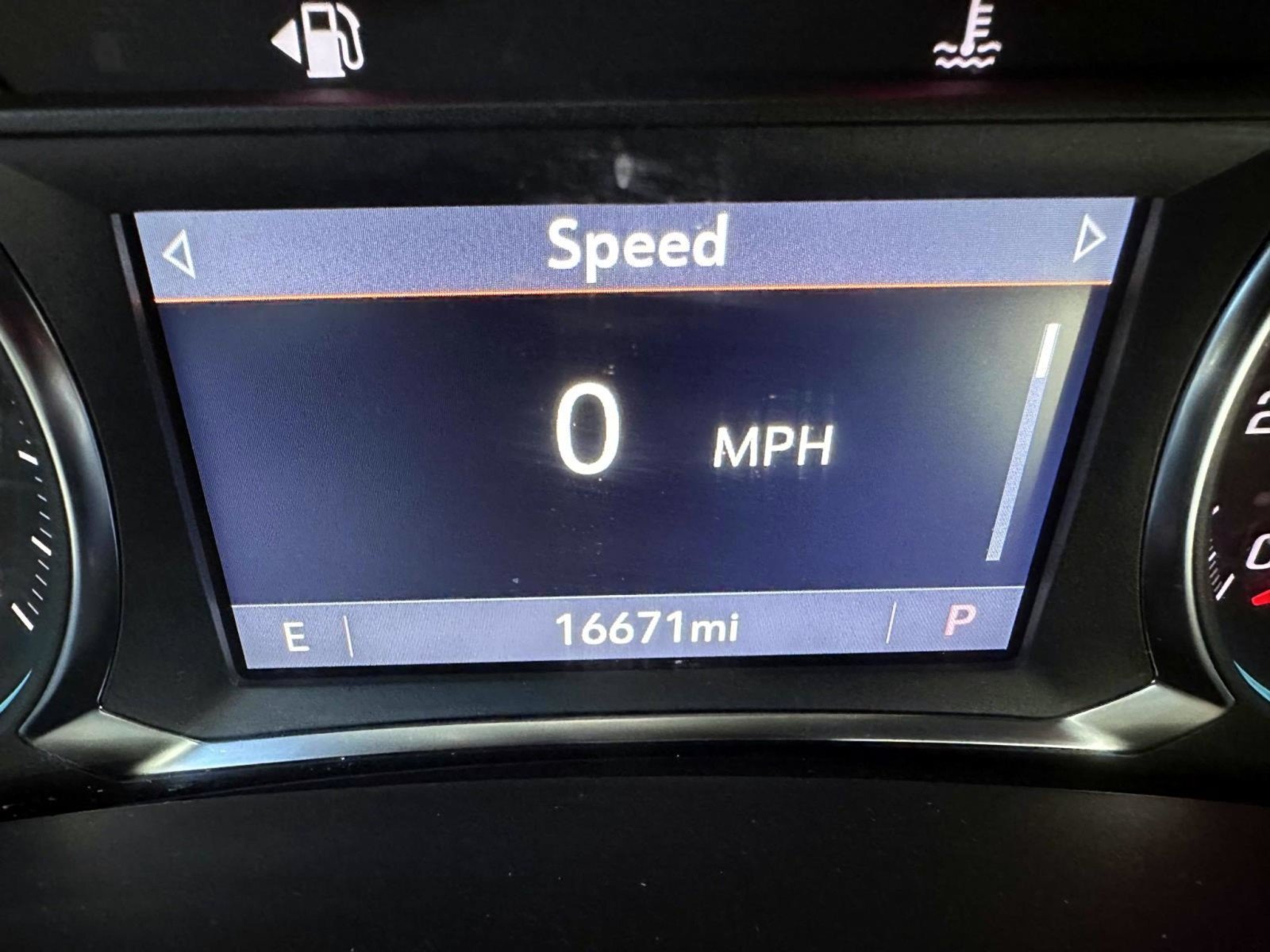 Used 2024 Chevrolet Equinox Premier AWD/4WD image 29