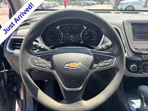 Used 2022 Chevrolet Equinox LT FWD image 11
