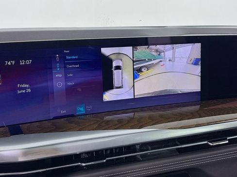 Used 2025 Cadillac Escalade Sport Platinum w/ LPO, Floor Liner Package AWD/4WD image 17