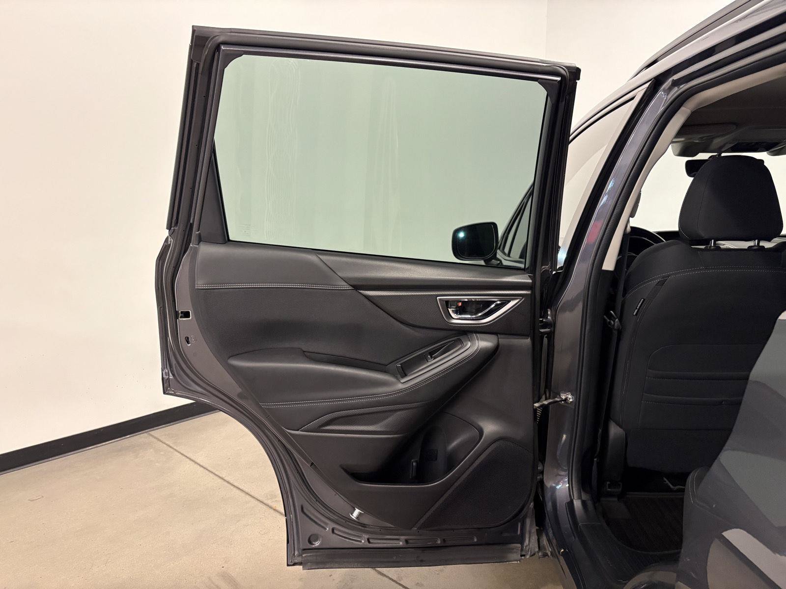 Used 2021 Subaru Forester Premium AWD/4WD image 34