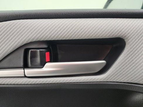 Used 2025 Toyota Camry SE image 47