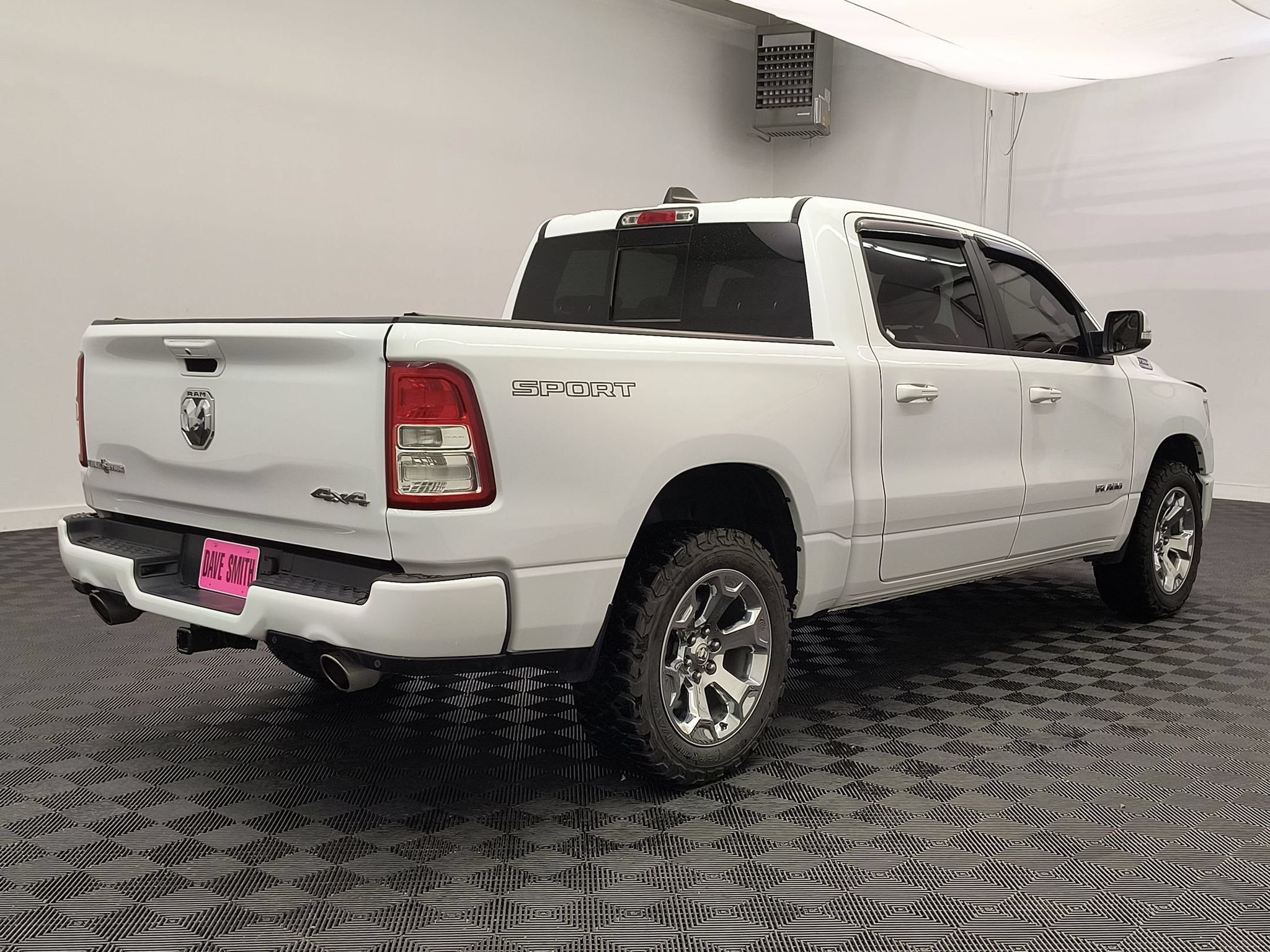 Used 2022 RAM 1500 Lone Star AWD/4WD image 9