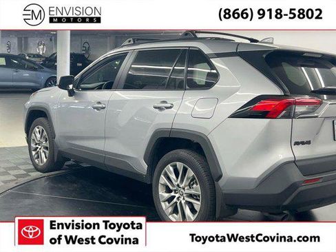 Certified 2022 Toyota RAV4 XLE Premium image 4