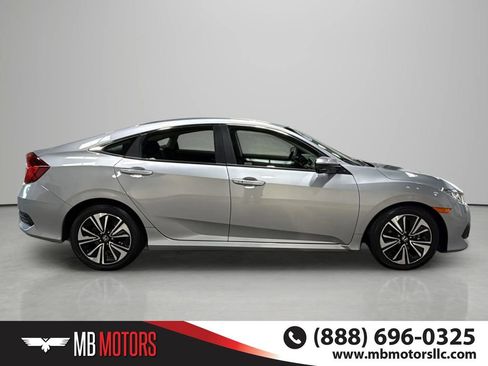 Used 2018 Honda Civic EX-T image 3