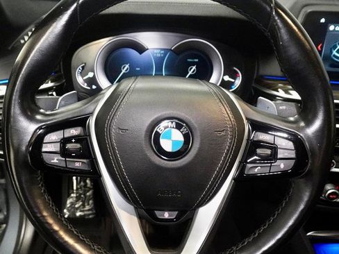 Used 2018 BMW 540i xDrive image 12