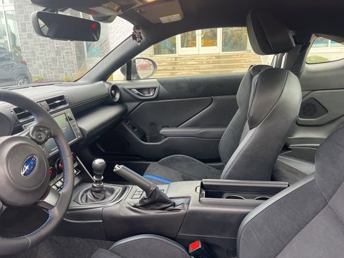 Used 2025 Subaru BRZ tS image 10