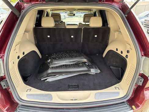 Used 2018 Jeep Grand Cherokee Limited AWD/4WD image 24
