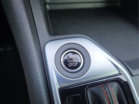 Used 2025 Nissan Sentra SR FWD image 21