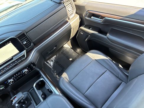 Used 2023 GMC Sierra 1500 SLT w/ SLT Convenience Package image 13