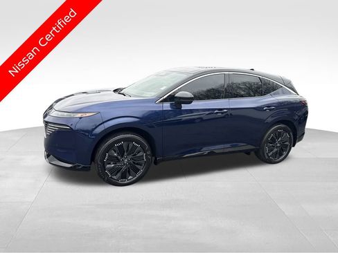 Used 2025 Nissan Murano Platinum w/ Cargo Package image 2