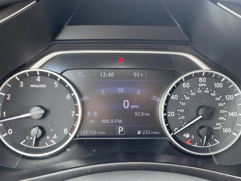 Used 2016 Nissan Murano Platinum w/ Platinum Technology Package FWD image 35