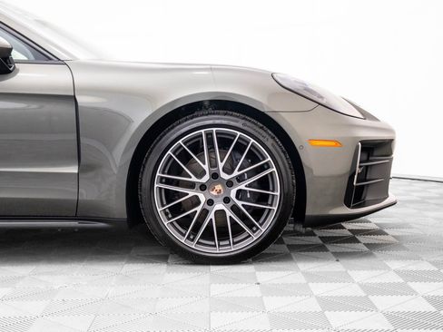 New 2026 Porsche Panamera 4 image 32
