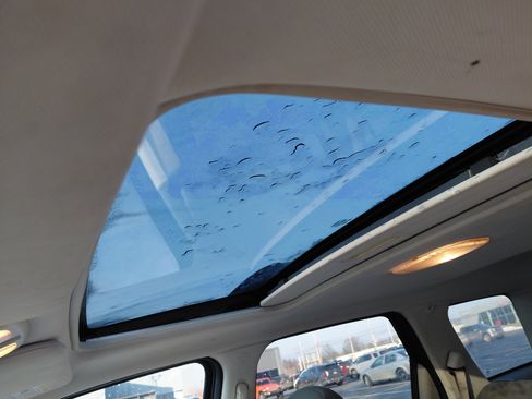 Used 2010 Ford Escape XLT image 14