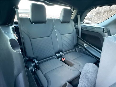 Used 2023 Land Rover Discovery S R-Dynamic image 30