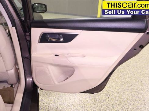 Used 2014 Nissan Altima 2.5 SV FWD image 31