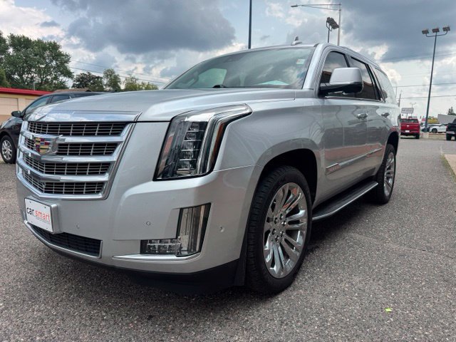Used 2020 Cadillac Escalade Luxury w/ LPO, Radiant Package AWD/4WD image 3