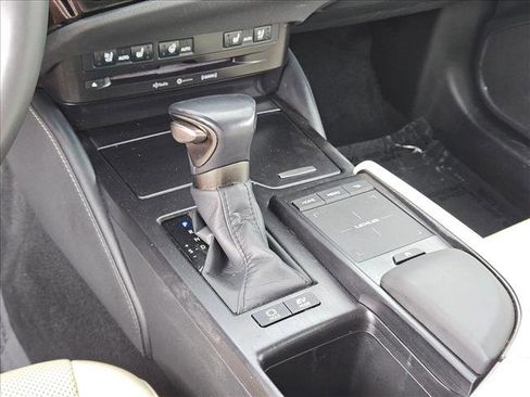 Used 2022 Lexus ES 300h w/ Premium Package FWD image 14