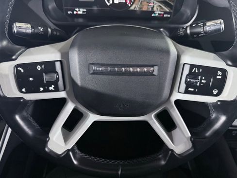 Used 2022 Land Rover Defender 110 X-Dynamic SE image 18