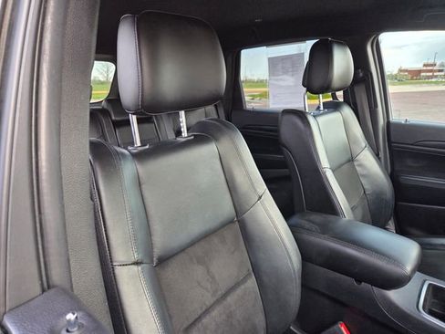 Used 2021 Jeep Grand Cherokee Laredo X AWD/4WD image 38