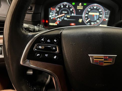 Used 2015 Cadillac Escalade ESV Luxury image 17