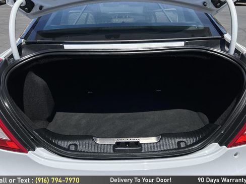 Used 2016 Jaguar XJ L Portfolio RWD image 11