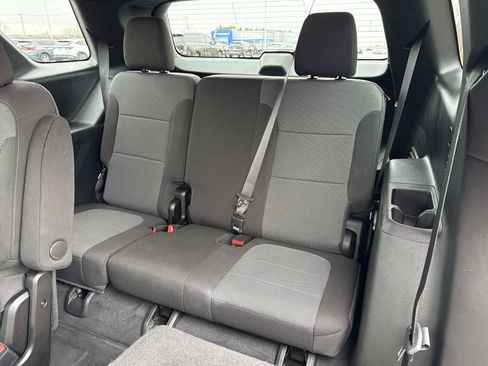 Used 2023 Chevrolet Traverse LT w/ LPO, Floor Liner Package image 21
