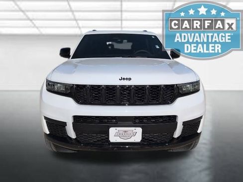 Used 2024 Jeep Grand Cherokee L Altitude image 30
