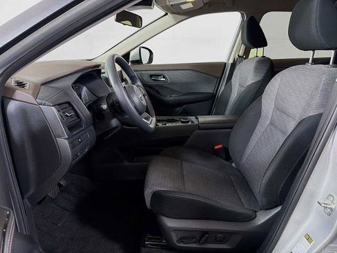 Certified 2023 Nissan Rogue SV image 17