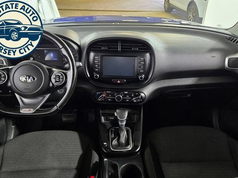Used 2020 Kia Soul GT-Line FWD image 26