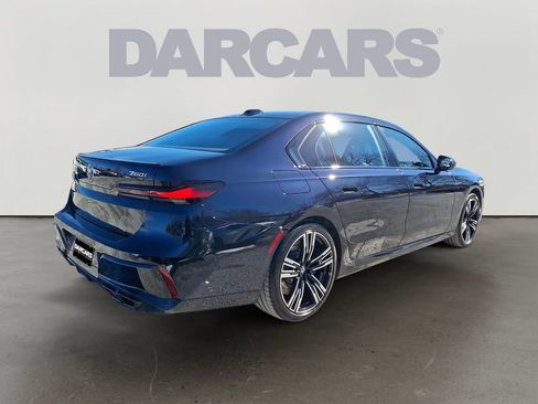 Used 2025 BMW 760i xDrive w/ Executive Package AWD/4WD image 6