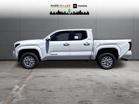 New 2026 Toyota Tacoma SR5 AWD/4WD image 2