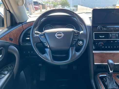 Used 2023 Nissan Armada SL w/ Captain's Chairs Package AWD/4WD image 12