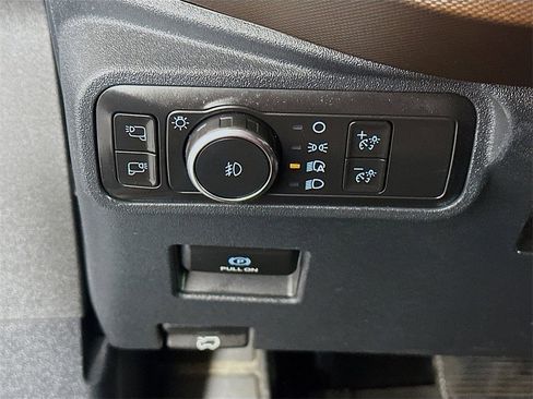 Used 2022 Ford Bronco Outer Banks image 10