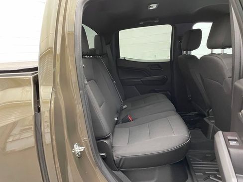 Used 2024 Chevrolet Colorado W/T RWD image 30