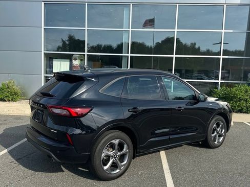 Used 2023 Ford Escape ST-Line w/ Tech Pack #1 AWD/4WD image 3
