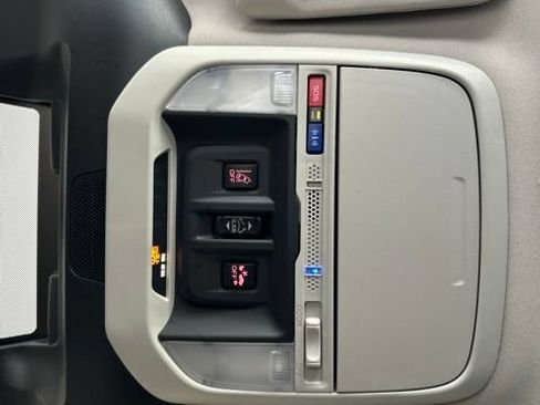 Used 2023 Subaru Forester Premium AWD/4WD image 85